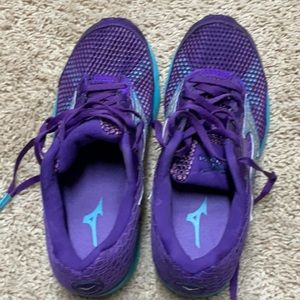Mizuno Sneakers Size 8